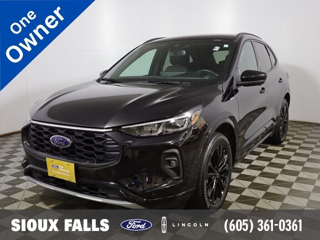 2025 FORD Escape
