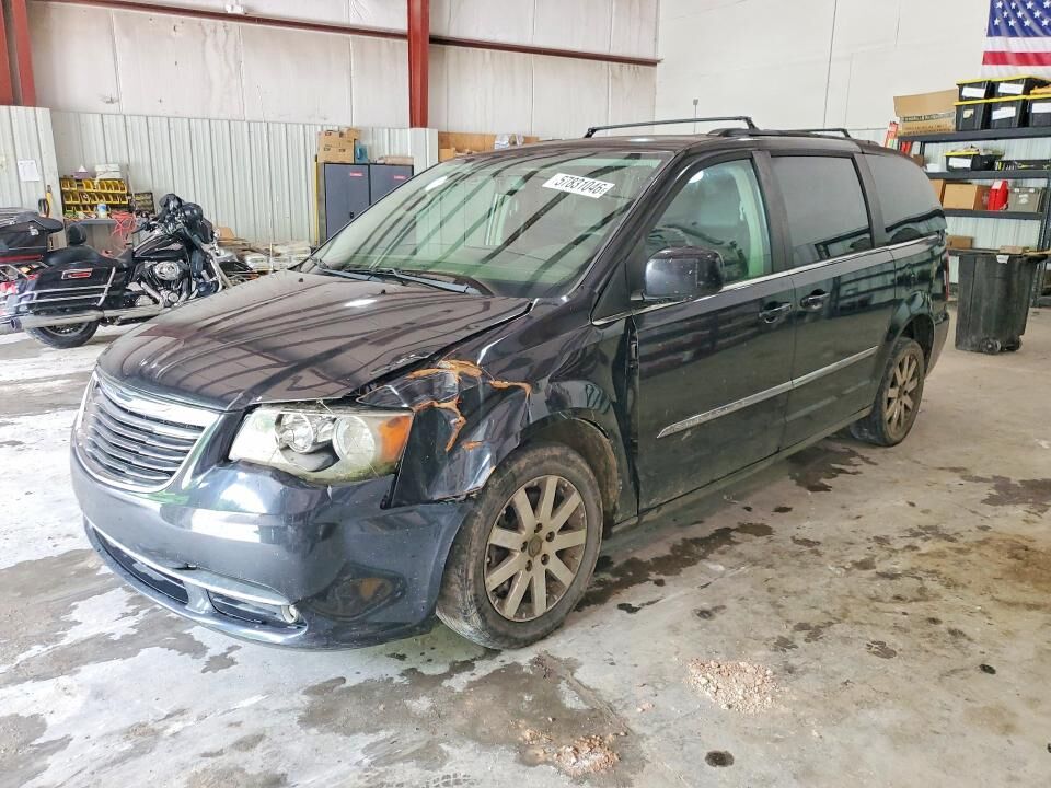 2016 CHRYSLER Town and Country