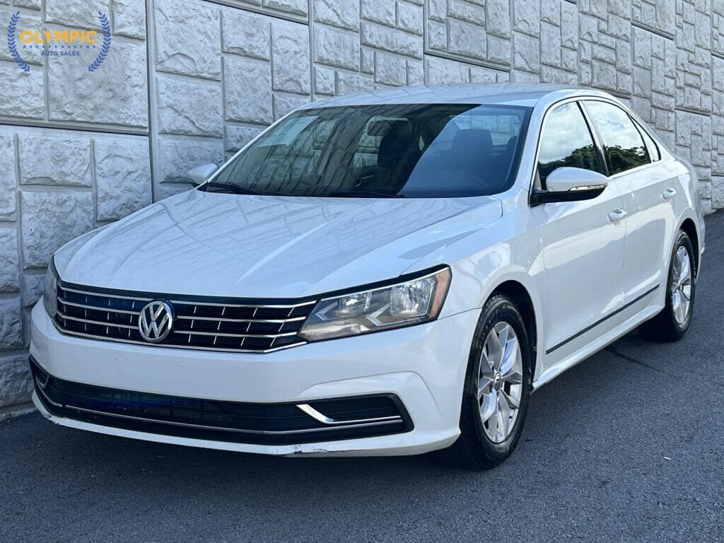 2016 VOLKSWAGEN Passat