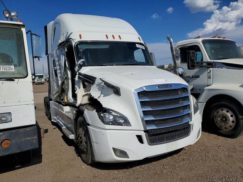 2023 FREIGHTLINER Cascadia
