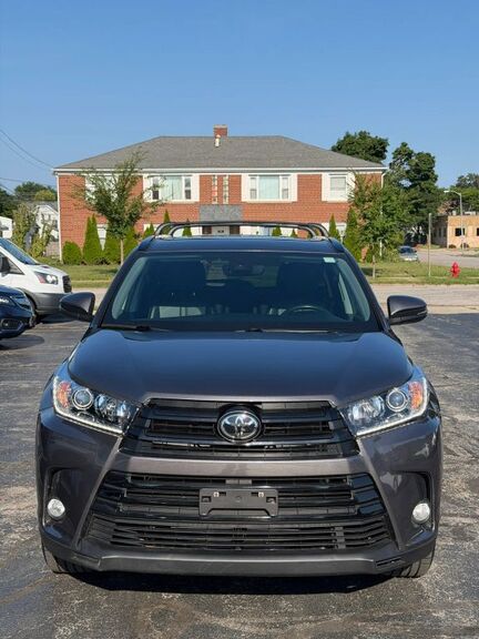 2018 TOYOTA Highlander
