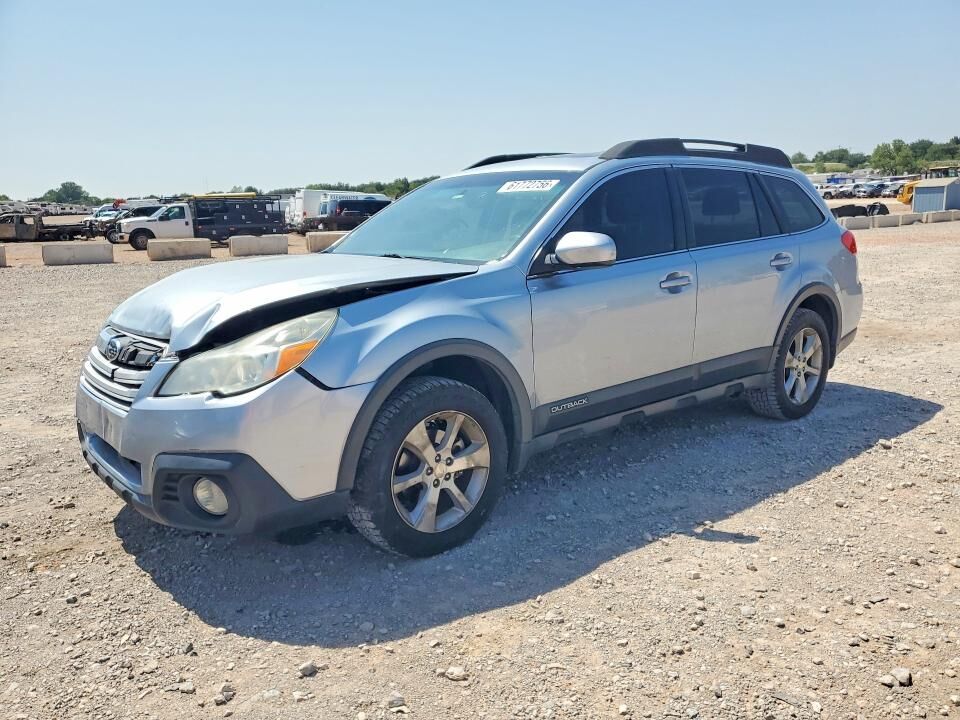 2014 SUBARU Outback