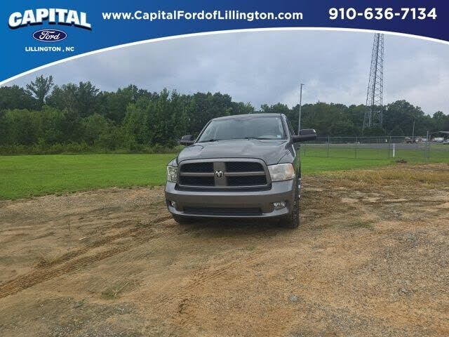 2012 DODGE Ram
