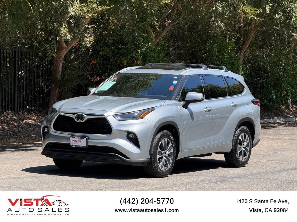 2022 TOYOTA Highlander