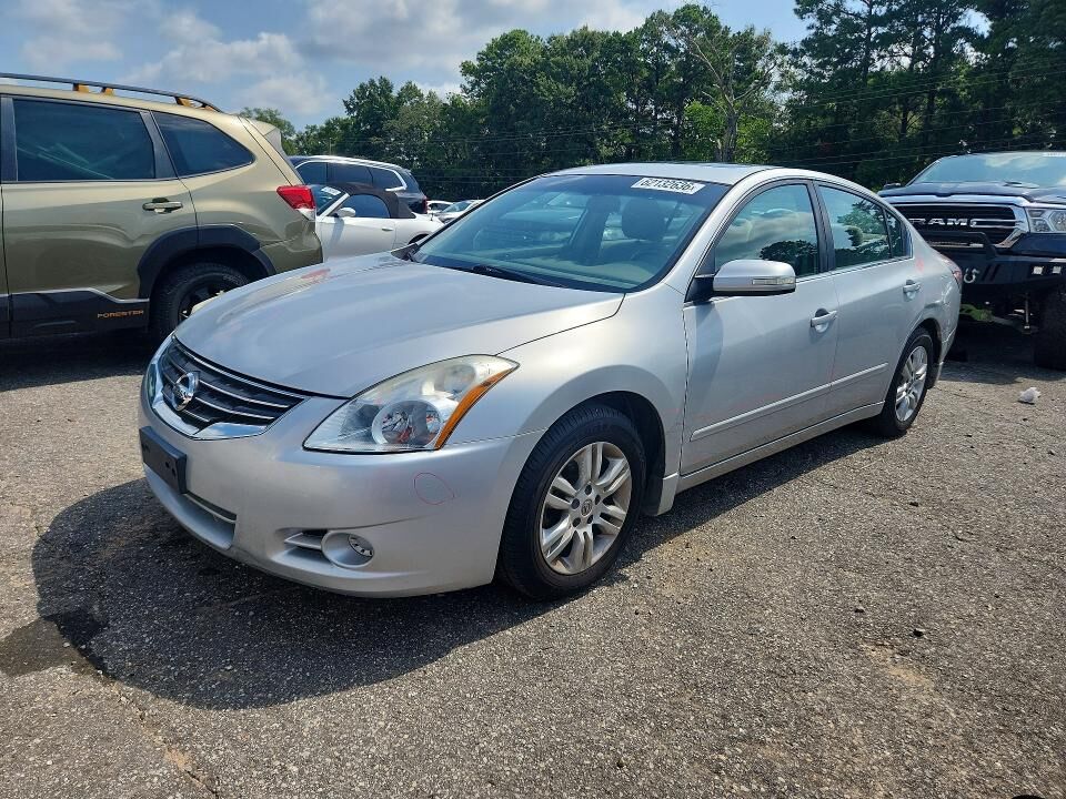 2010 NISSAN Altima