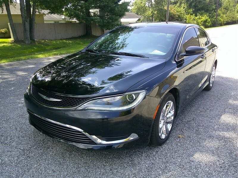 2017 CHRYSLER 200