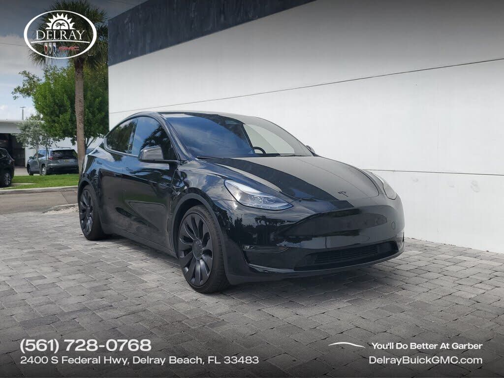 2024 TESLA Model Y
