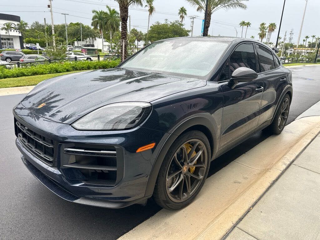 2026 PORSCHE Cayenne