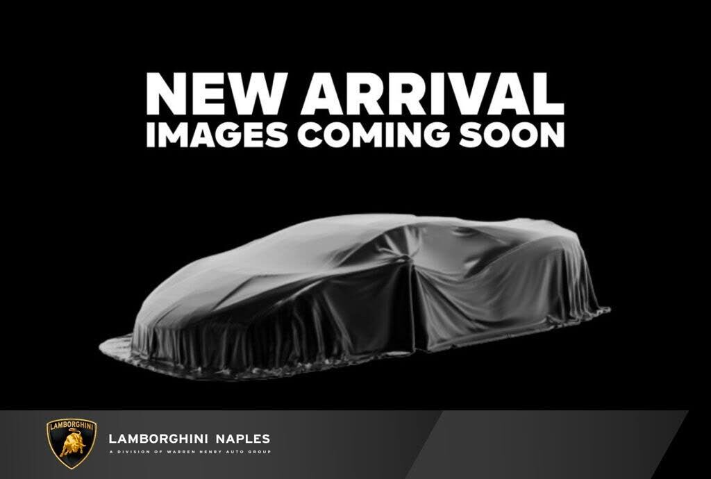 2024 LAMBORGHINI URUS