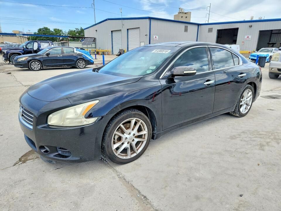 2011 NISSAN Maxima