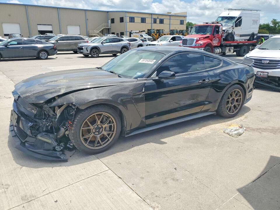 2017 FORD Mustang