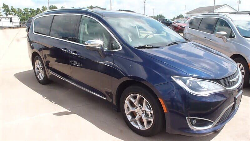 2017 CHRYSLER Pacifica