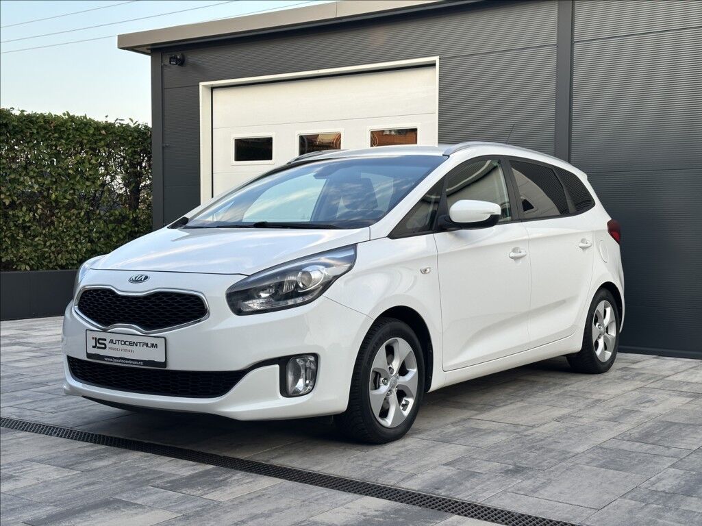 2015 KIA Rondo