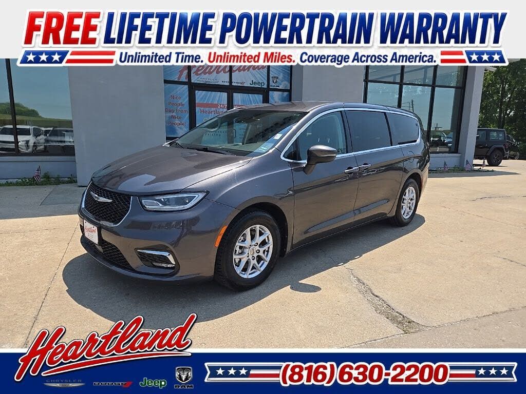 2023 CHRYSLER Pacifica
