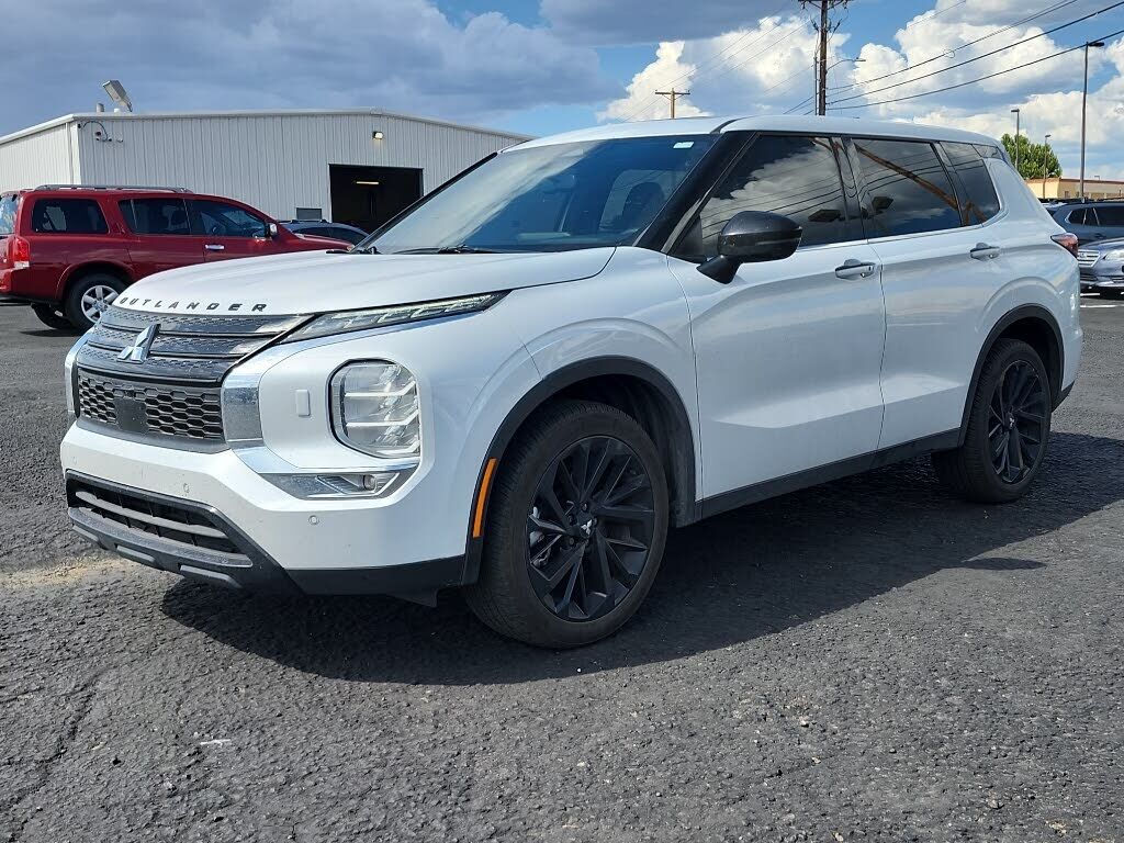 2024 MITSUBISHI Outlander