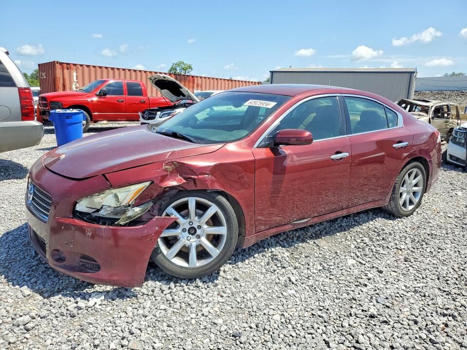 2010 NISSAN Maxima