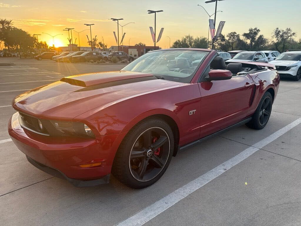 2010 FORD Mustang