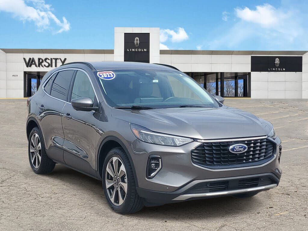 2023 FORD Escape