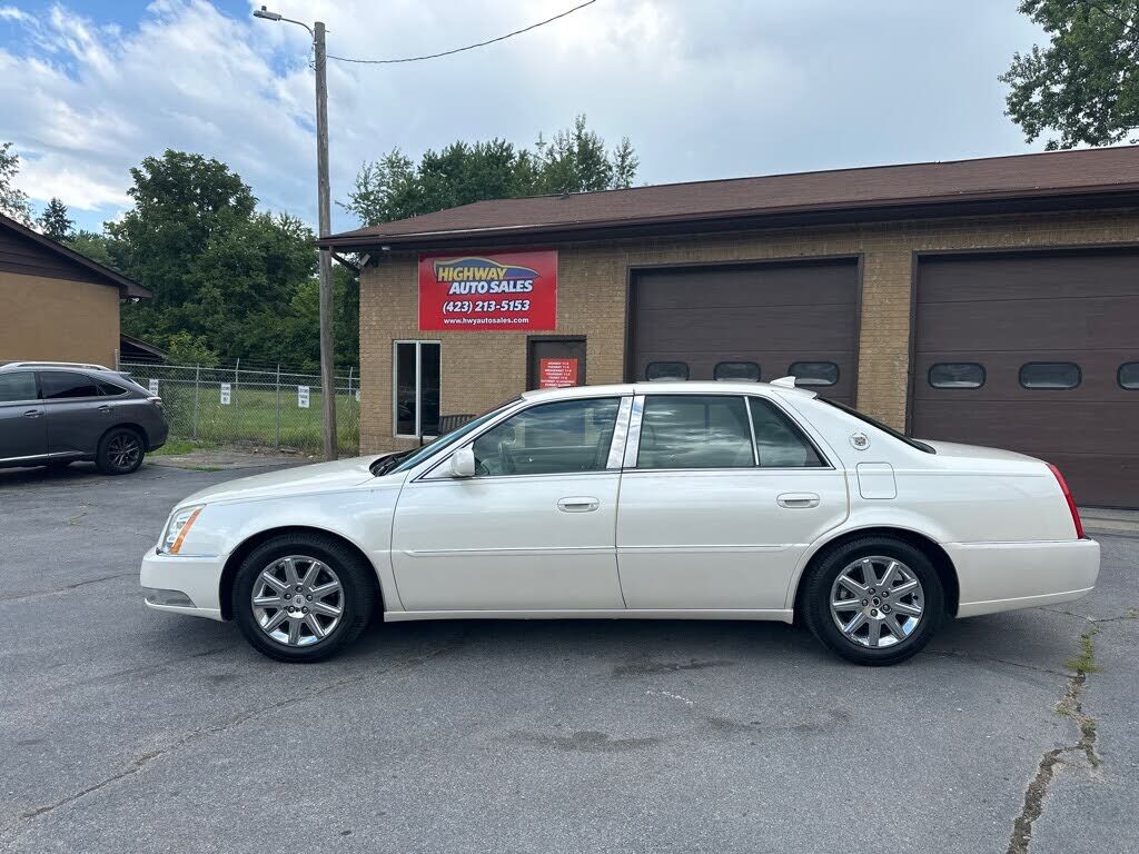 2011 CADILLAC DTS