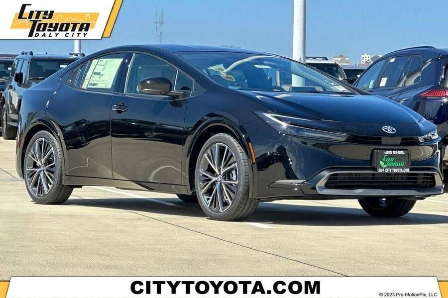 2027 TOYOTA PRIUS