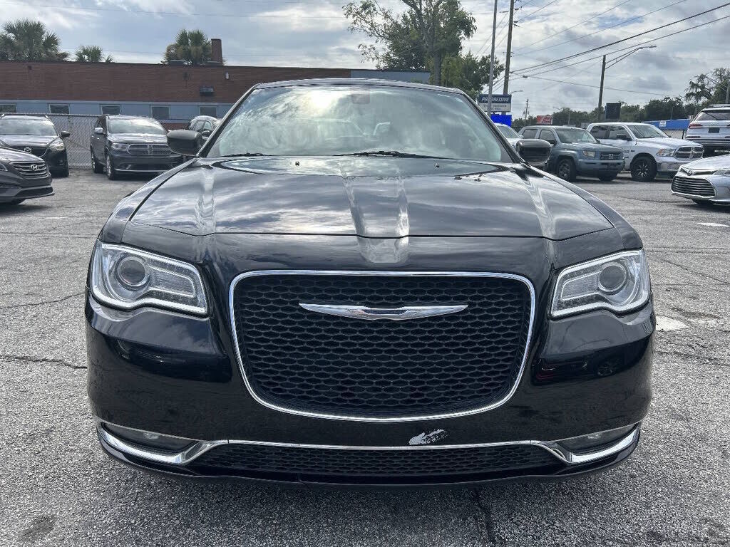 2017 CHRYSLER 300