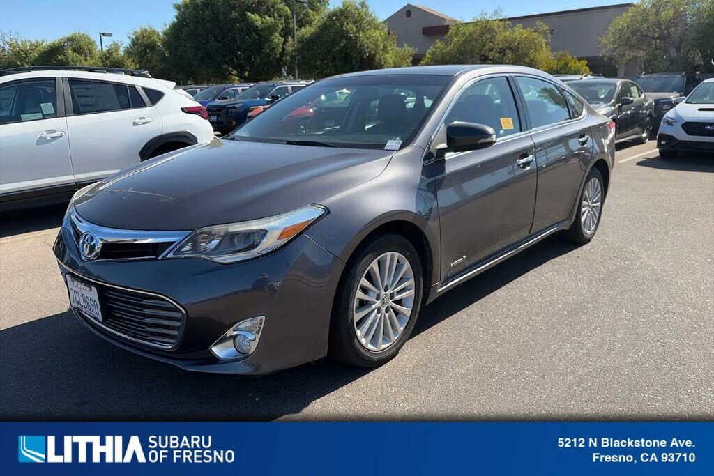 2013 TOYOTA Avalon