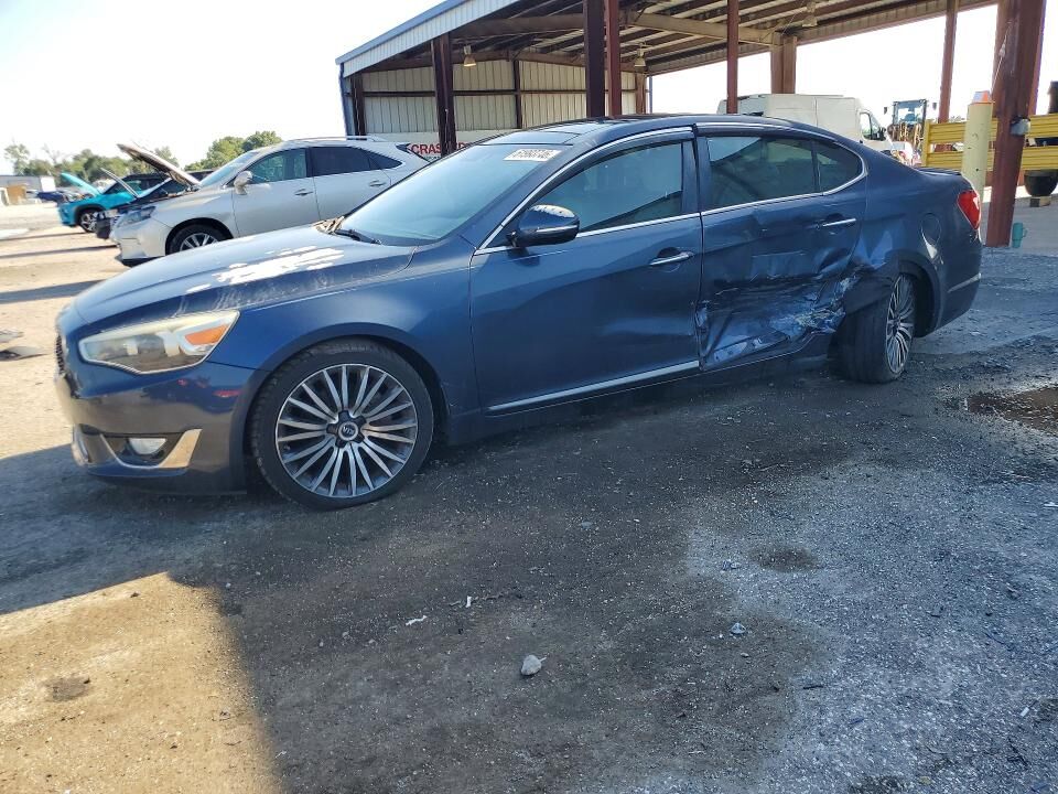 2014 KIA Cadenza