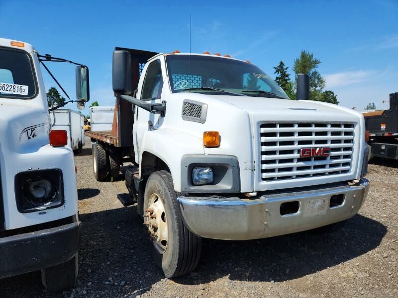 2005 GMC C6