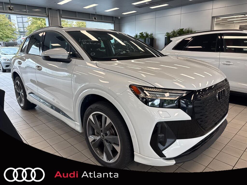 2023 AUDI Q4