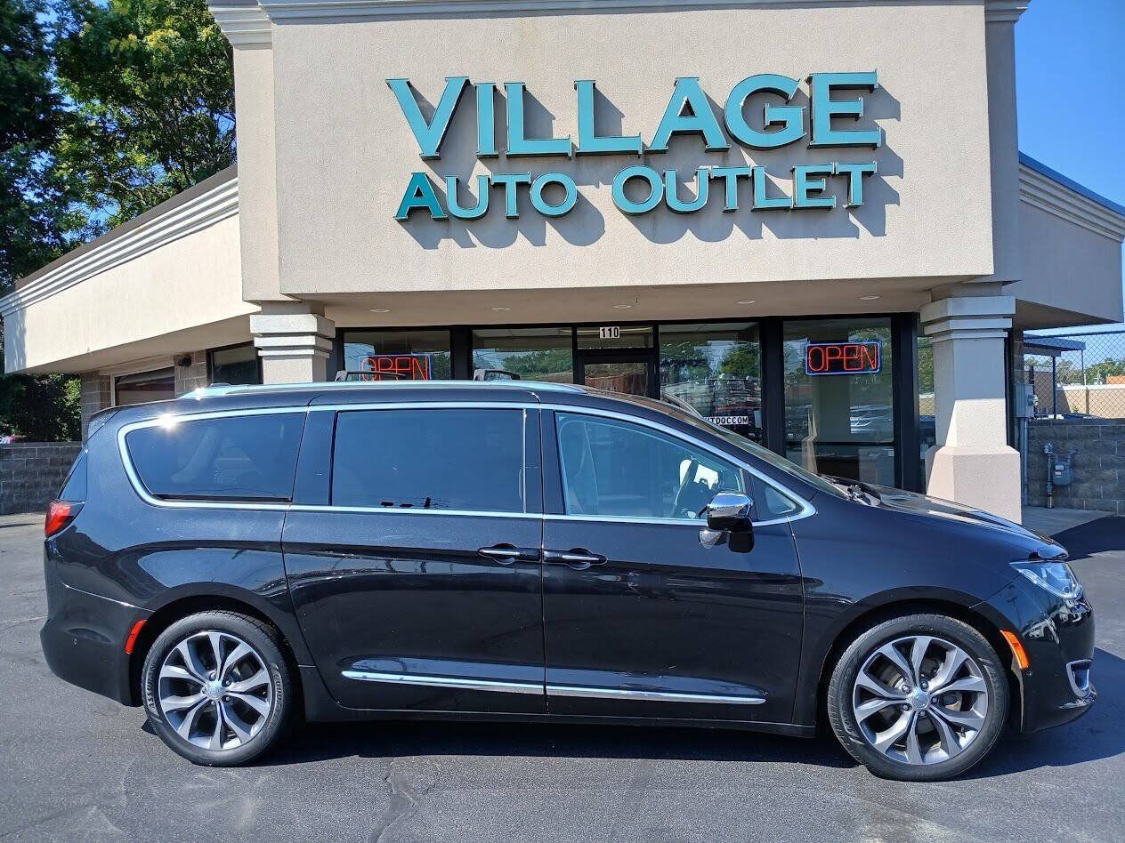 2017 CHRYSLER Pacifica