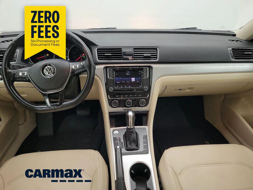2019 VOLKSWAGEN Passat