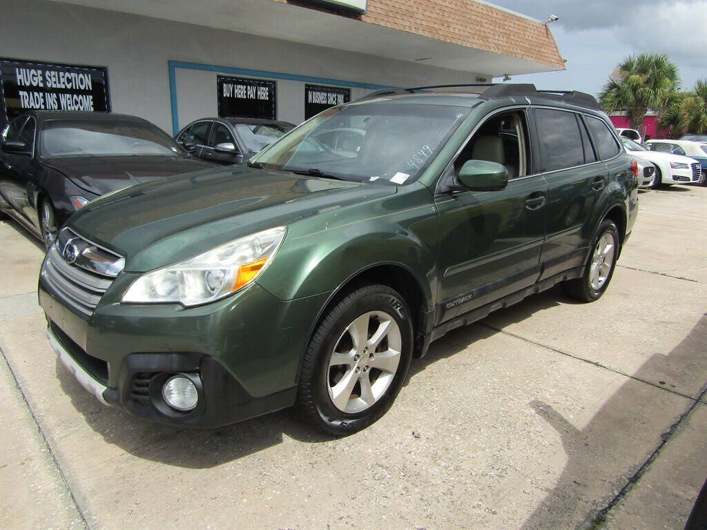 2014 SUBARU Outback