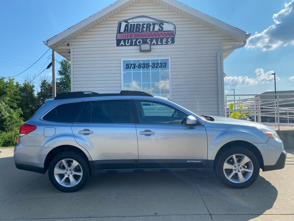 2013 SUBARU Outback