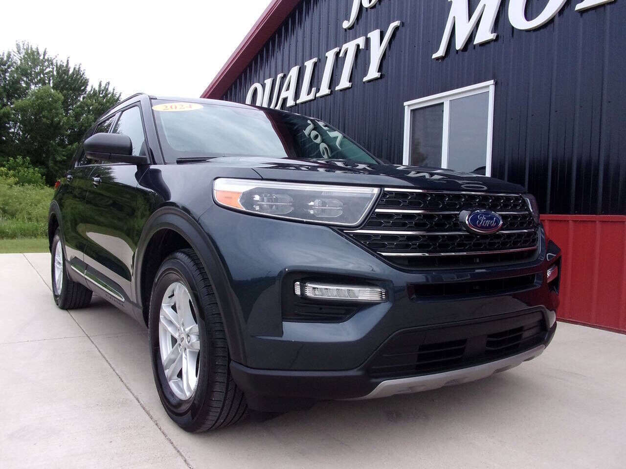 2024 FORD Explorer