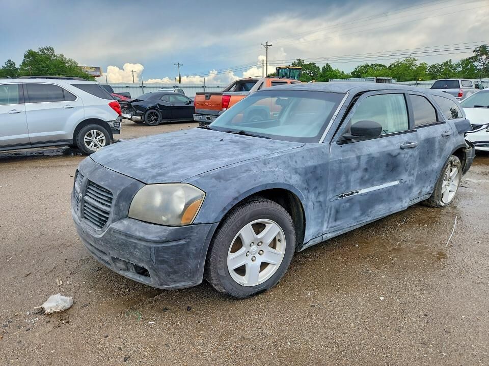 2005 DODGE Magnum
