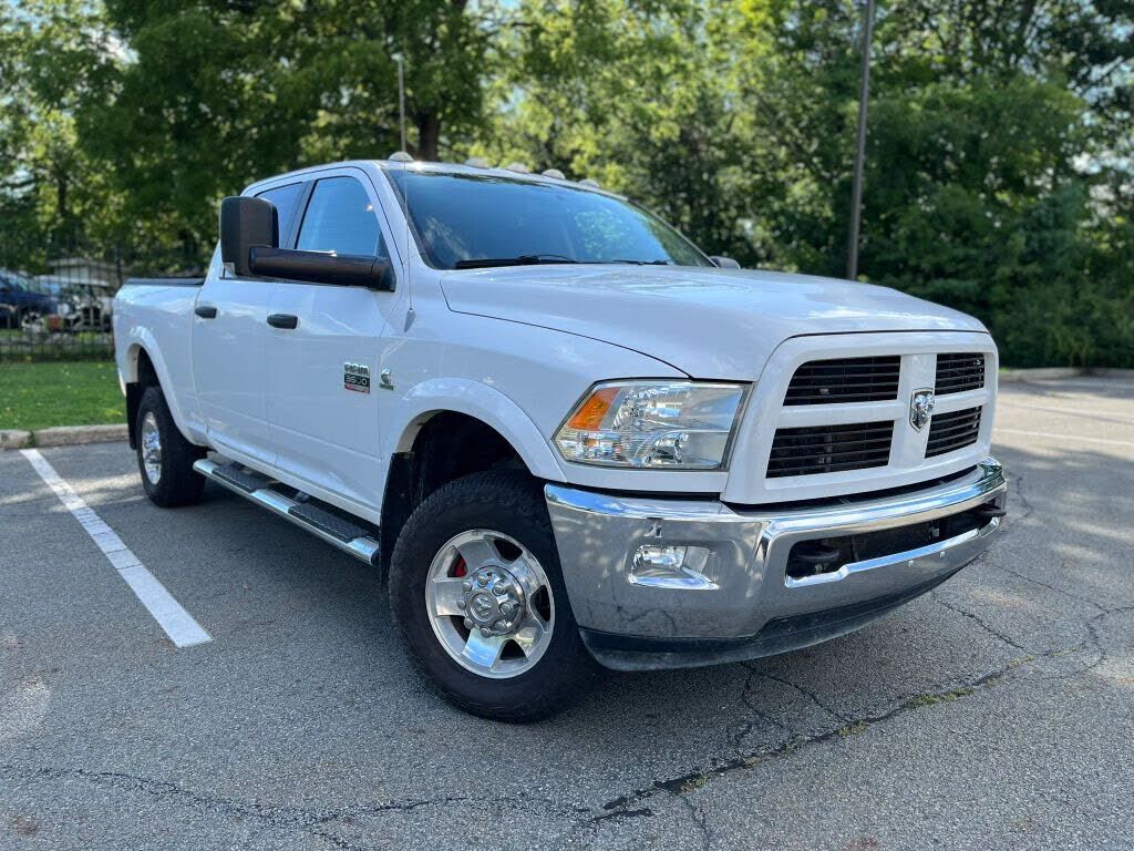 2012 DODGE Ram