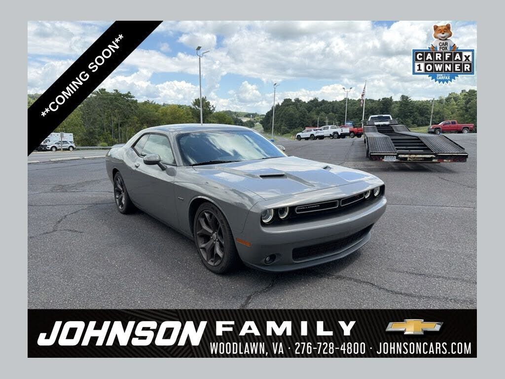 2017 DODGE Challenger