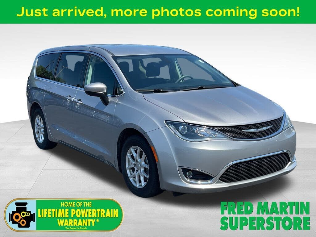 2017 CHRYSLER Pacifica
