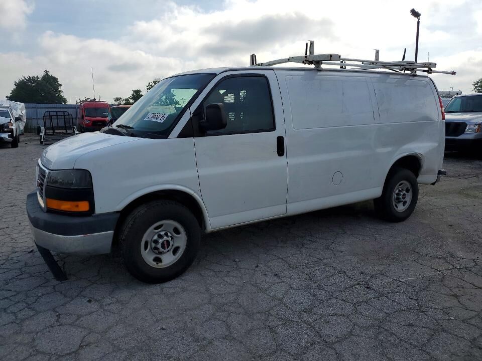 2015 GMC Savana