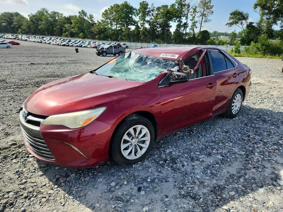 2015 TOYOTA Camry