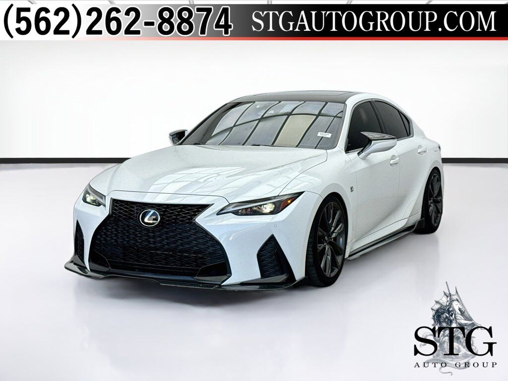 2021 LEXUS IS