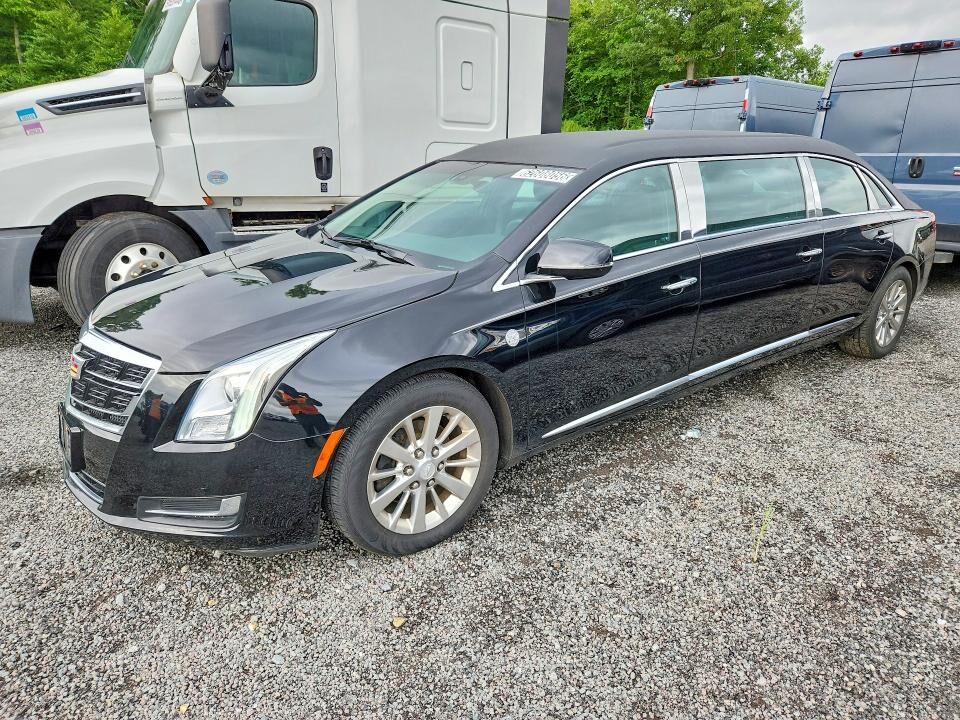 2017 CADILLAC Stretch Limousine