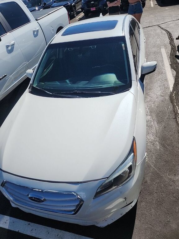 2017 SUBARU Legacy
