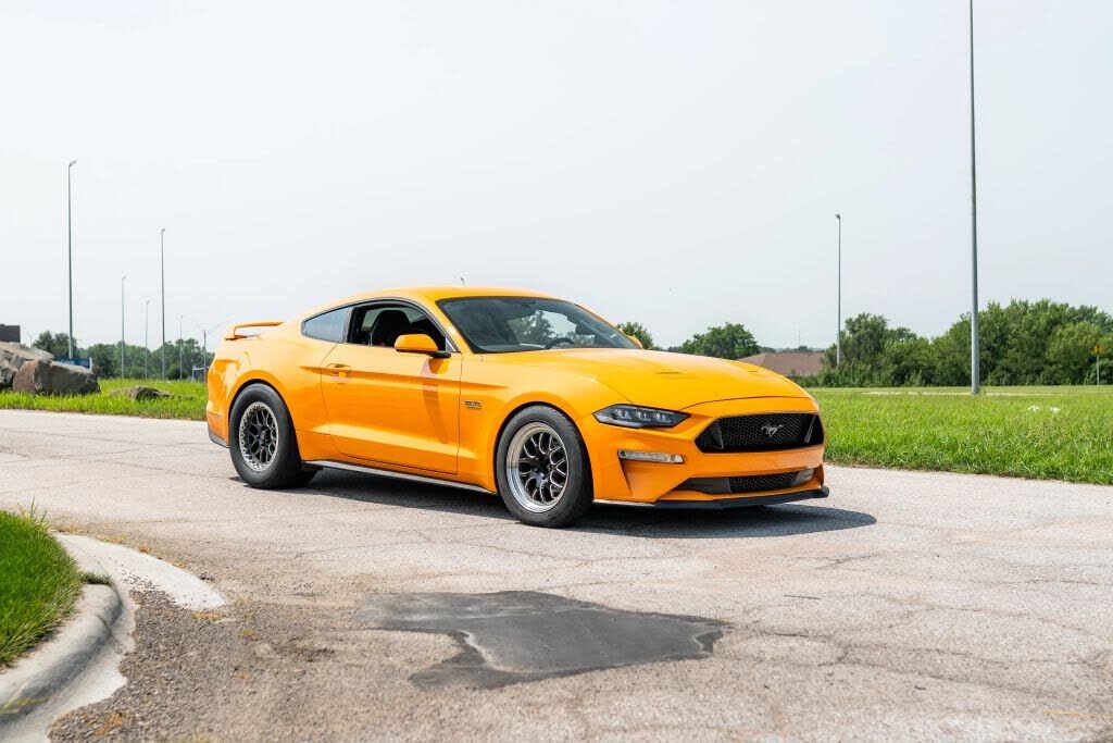 2018 FORD Mustang
