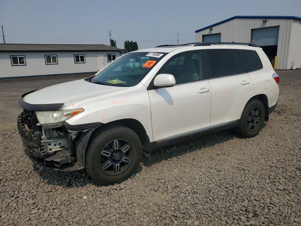 2011 TOYOTA Highlander