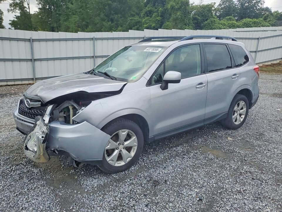 2016 SUBARU Forester