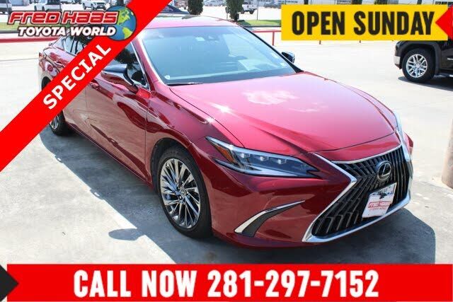 2025 LEXUS ES