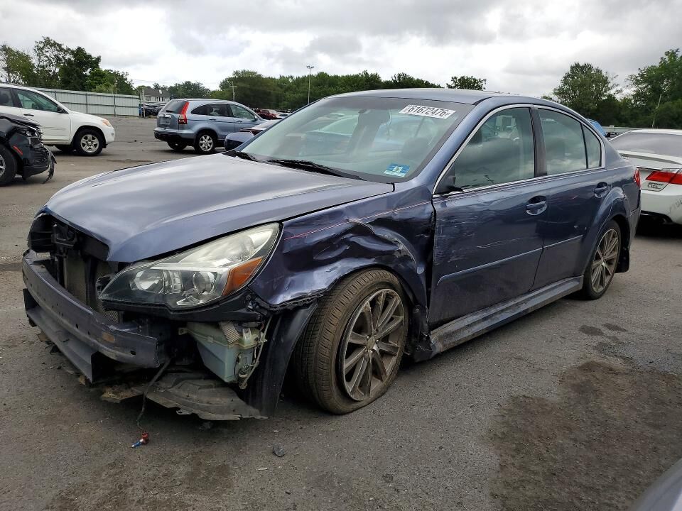 2014 SUBARU Legacy