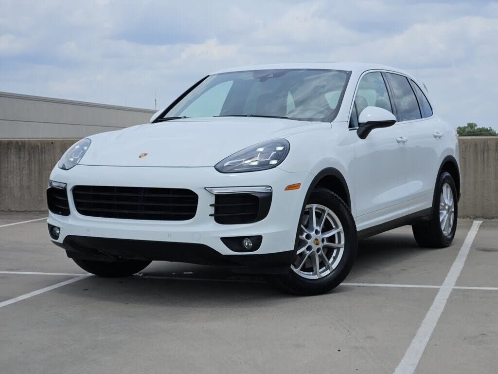 2016 PORSCHE Cayenne