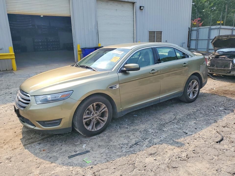 2013 FORD Taurus